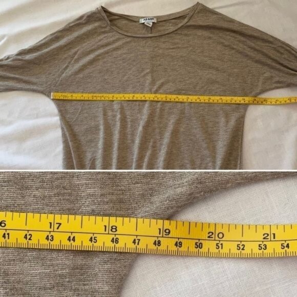 Old Navy Womens Sz XS Lightweight Long Sleeved T Shirt w/ Gold Threads Shimmer - Picture 11 of 12